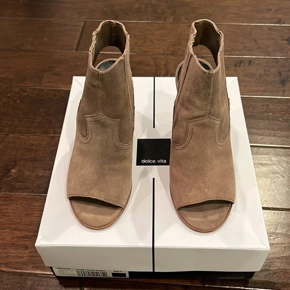 Dolce Vita Payton Dark Taupe Suede Heel Size 6 - Picture 2 of 6